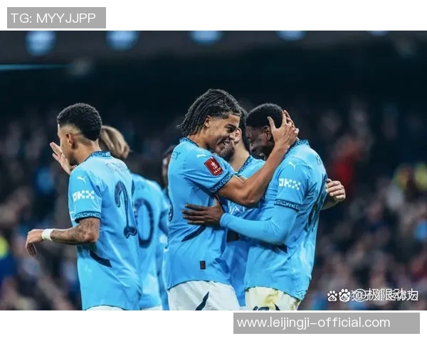 足总杯精彩对决那不勒斯与曼城战成平局绝杀瞬间引发全场热烈反响